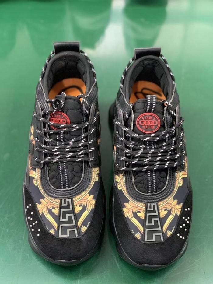 VERS CHAIN REACTION SNEAKERS
