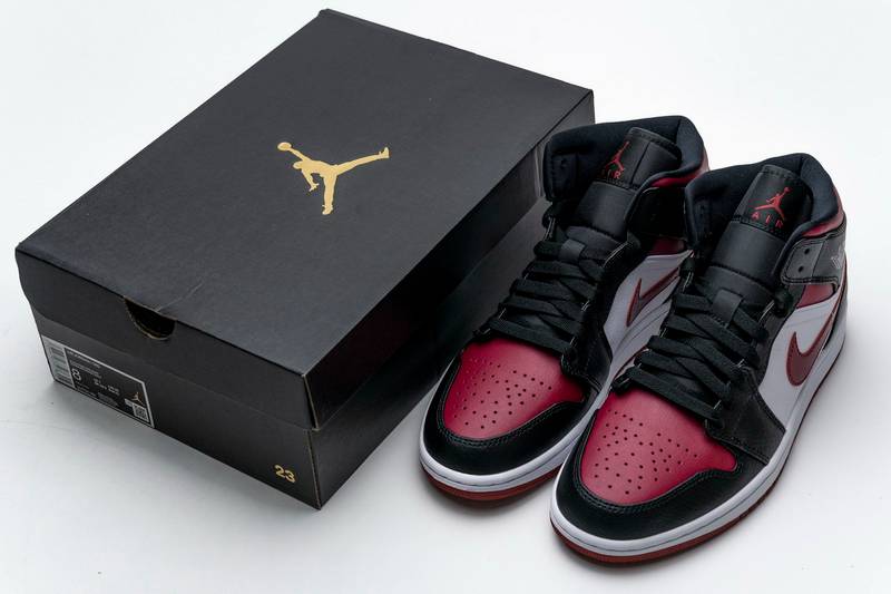 Air Jordan 1 Mid Bred Toe