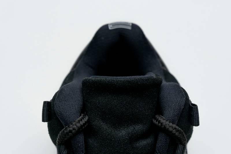 Air Jordan 11 Retro Low Barons