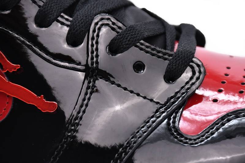 Air Jordan 1 High OG Bred Patent