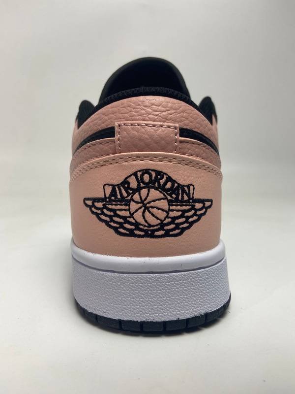 Air Jordan 1 Low Crimson Tint