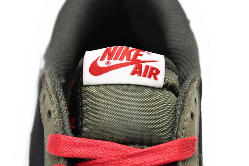 Air Jordan 1 Low Dark Green x Travis Scott