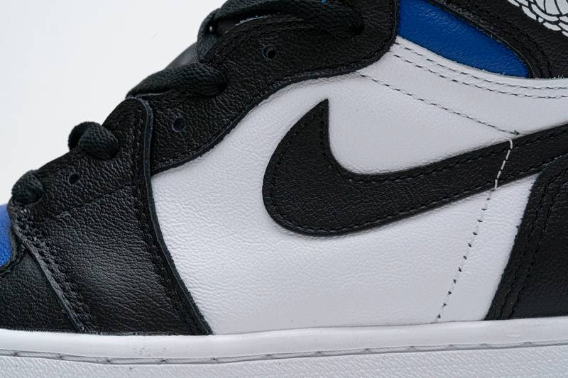 Air Jordan 1 Retro High Royal Toe