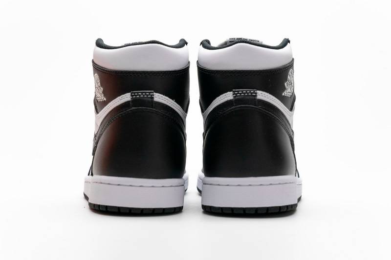 Jordan 1 Retro Black White