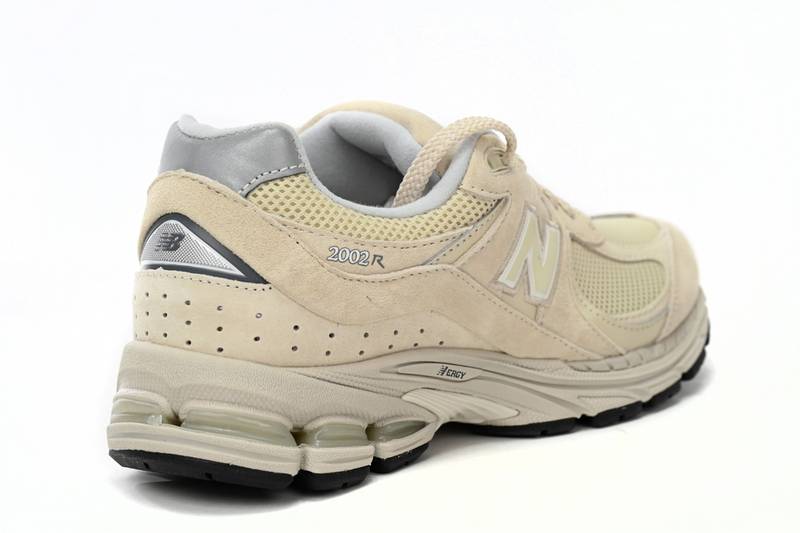 new Ba1an*e 2002r beige