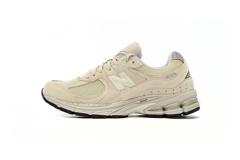 new Ba1an*e 2002r beige