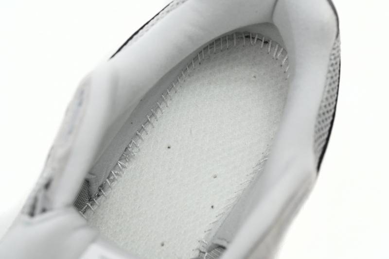 new Ba1an*e 2002r cloud grey