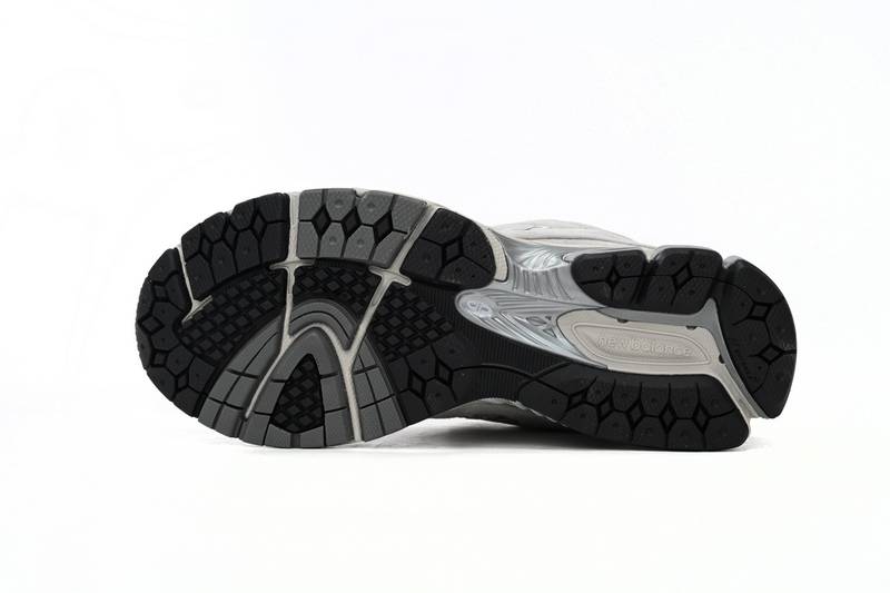 new Ba1an*e 2002r cloud grey