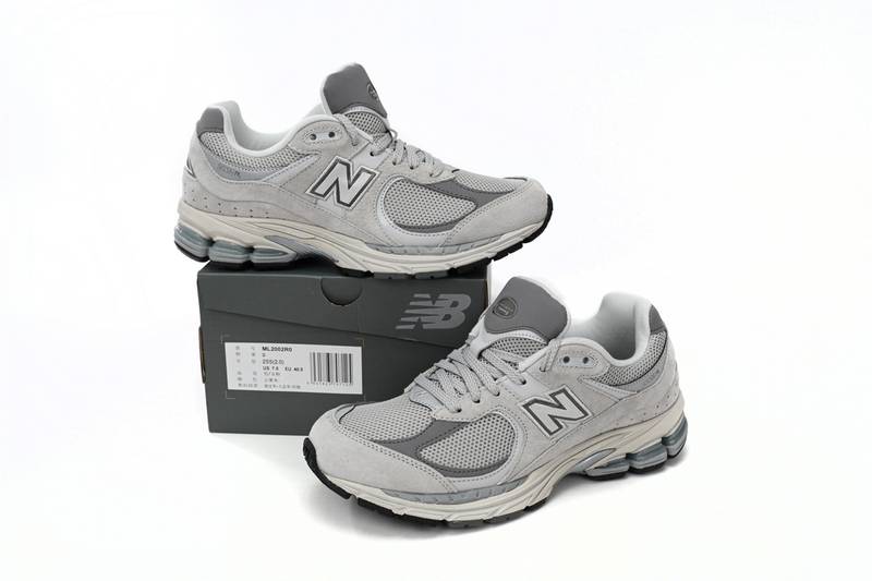 new Ba1an*e 2002r cloud grey