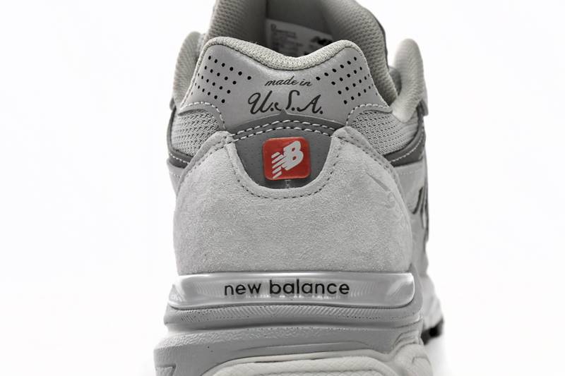 new Ba1an*e 990v3 grey (2019/2021)