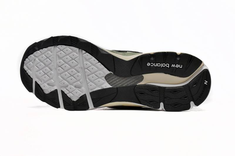 new Ba1an*e 990v3 jjjjound olive