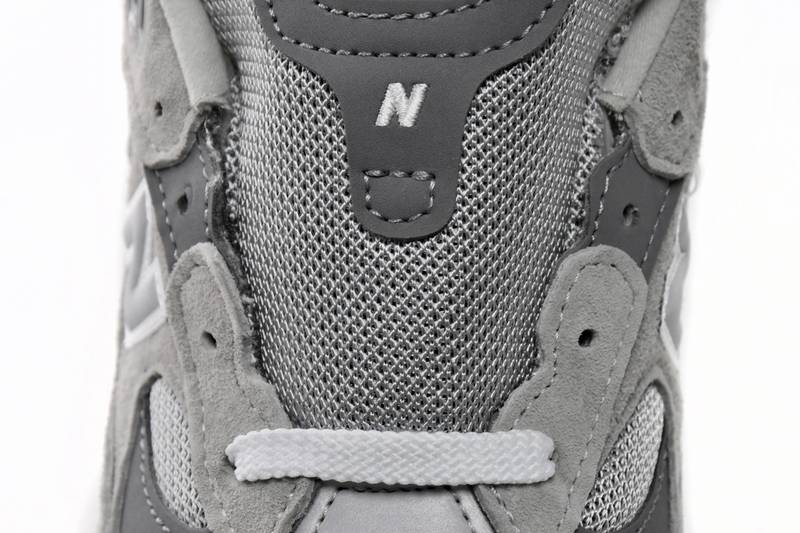 new Ba1an*e 992 grey