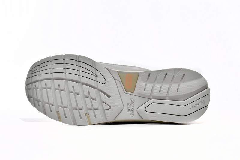 new Ba1an*e 992 white silver (2021)