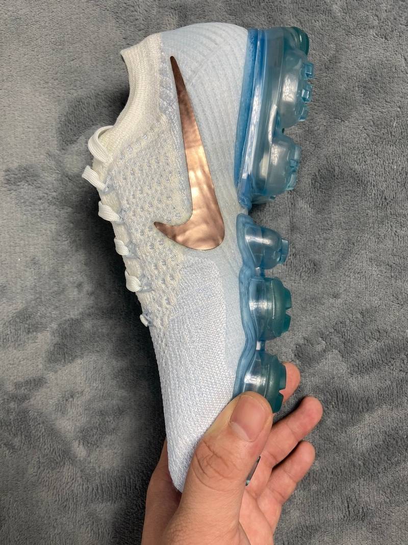 Nike Air VaporMax Explorer Light (W)