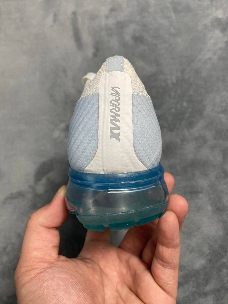 Nike Air VaporMax Explorer Light (W)
