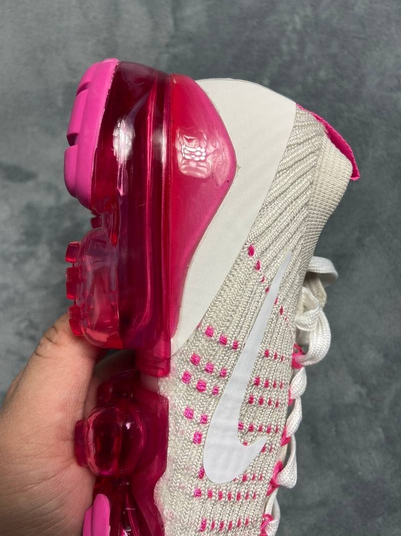 nike air vapormax flyknit 3 phanT0m laser fuchsia (w)