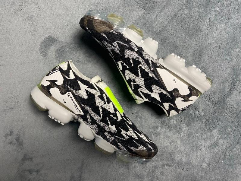 Nike Air VaporMax Moc 2 Acronym Light Bone