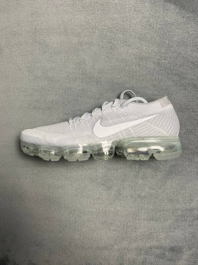 Nike Air VaporMax Pure Platinum