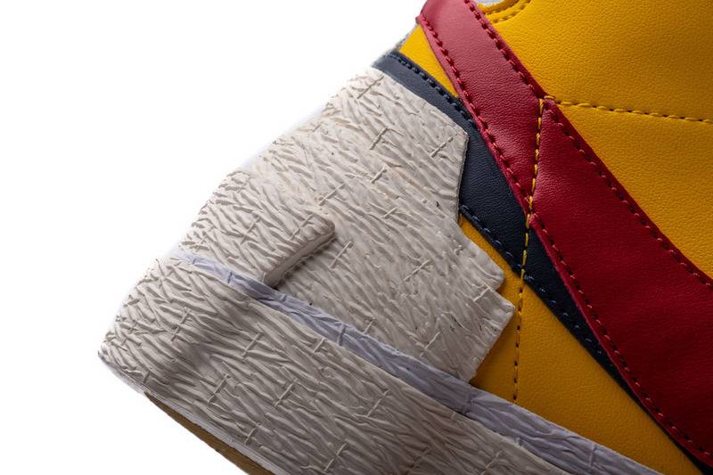 Nike Blazer Mid sacai Snow Beach
