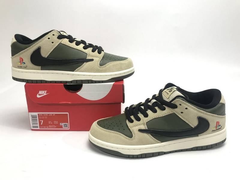 Nike Dunk PS5 x LowTravis Scott x PlayStation