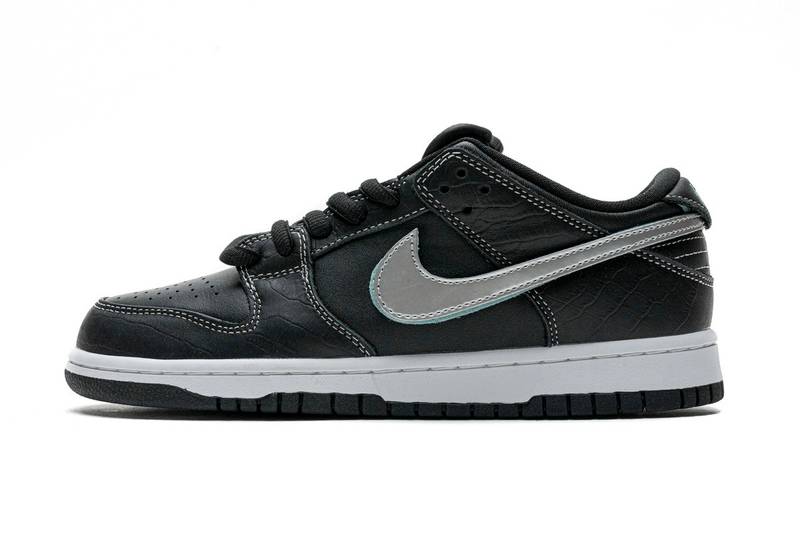 nike sb dunk low Di*m*nd s*pply co black Di*m*nd