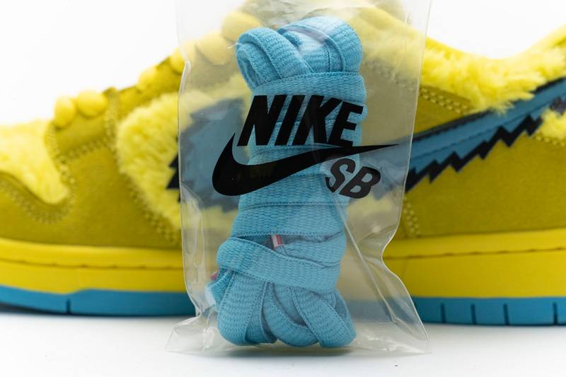 Nike SB Dunk Low Grateful Dead Yellow Bear