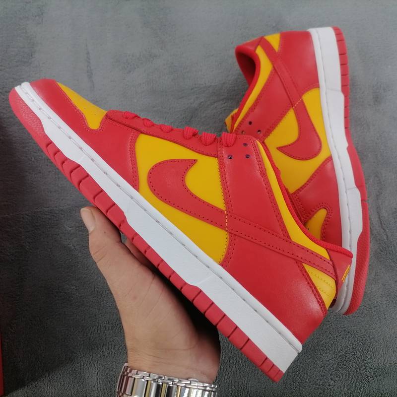 Nike SB Dunk Low Midas Gold