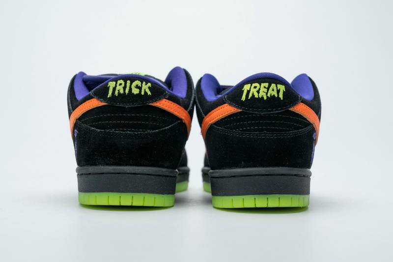 Nike SB Dunk Low Night of Mischief Halloween