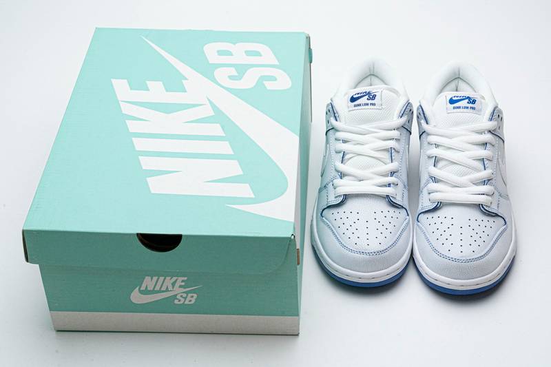 nike sb dunk low preM1vm white game royal