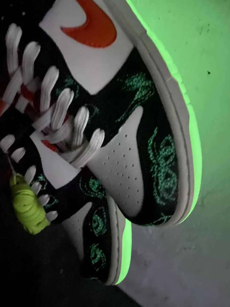 Nike SB Dunk Low PRM Halloween (2021)