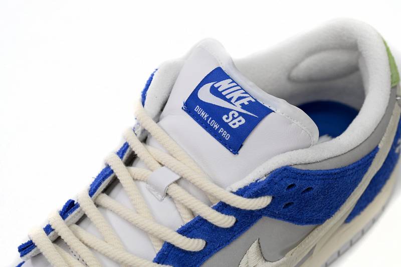 Nike SB Dunk Low Pro Fly Streetwear