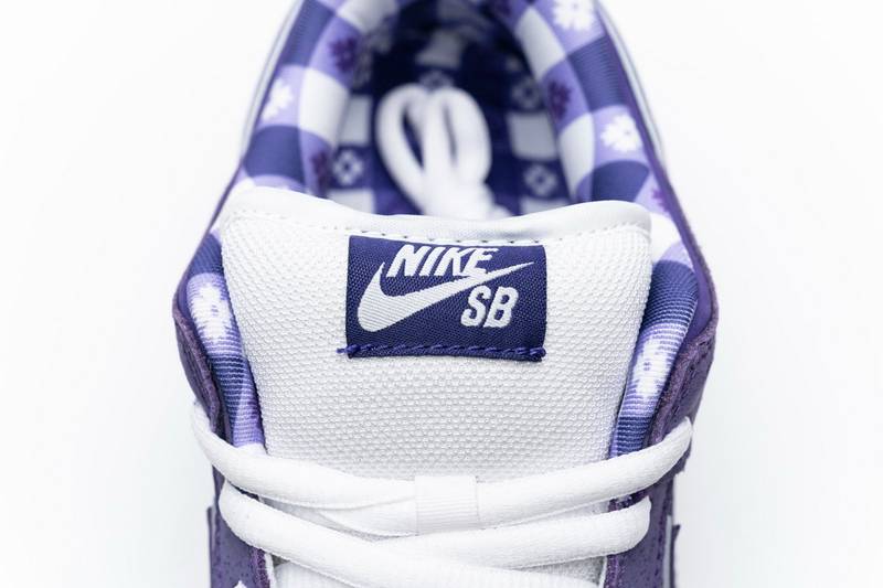 Nike SB Dunk Low Pro OG QS Purple Lobster