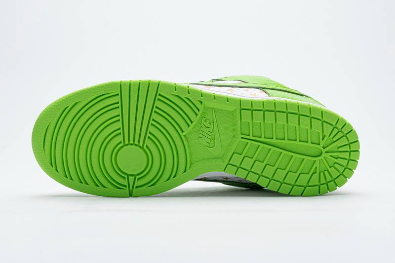 nike sb dunk low S*p*e green stars