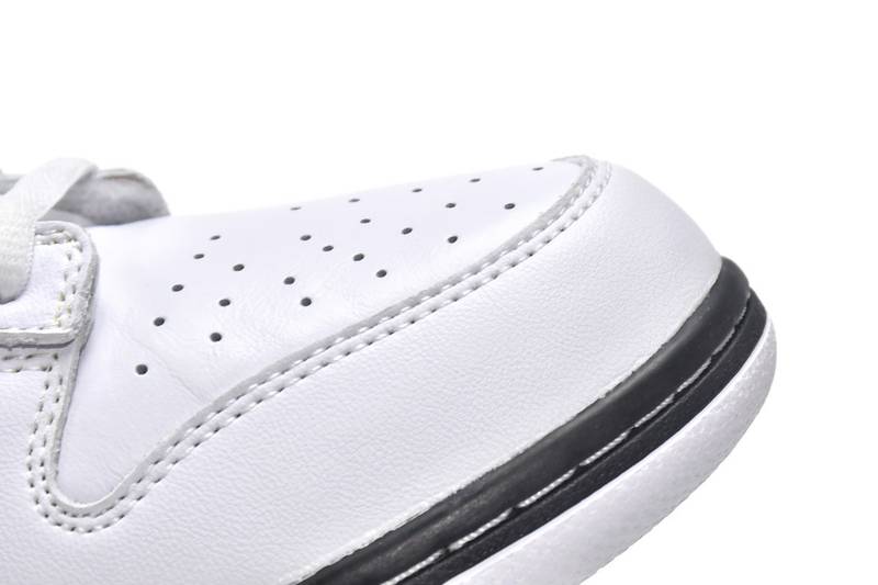 oT0mo katsuhiro x nike sb dunk low pro kobe