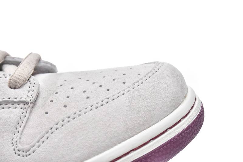 oT0mo katsuhiro x nike sb dunk low steamboy ost