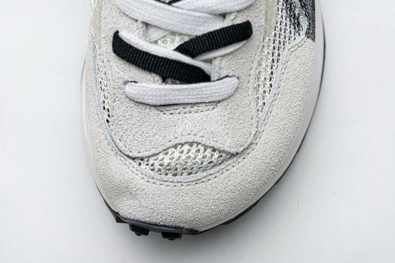 Sacai x Nike Pegasua Vaporfly Villain Grey Blue Red