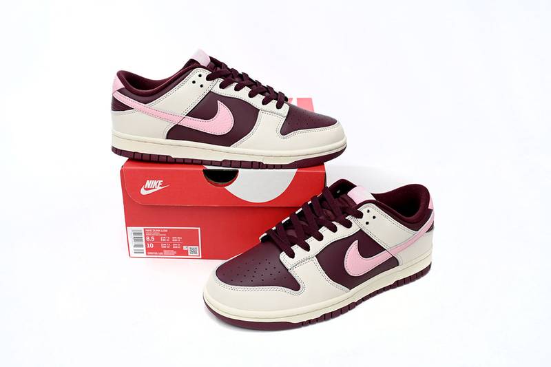 Nike Dunk Low Retro PRM Valentine’s Day (2023)