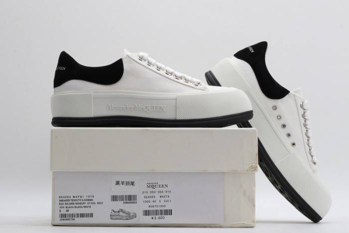 MQ Sneakers