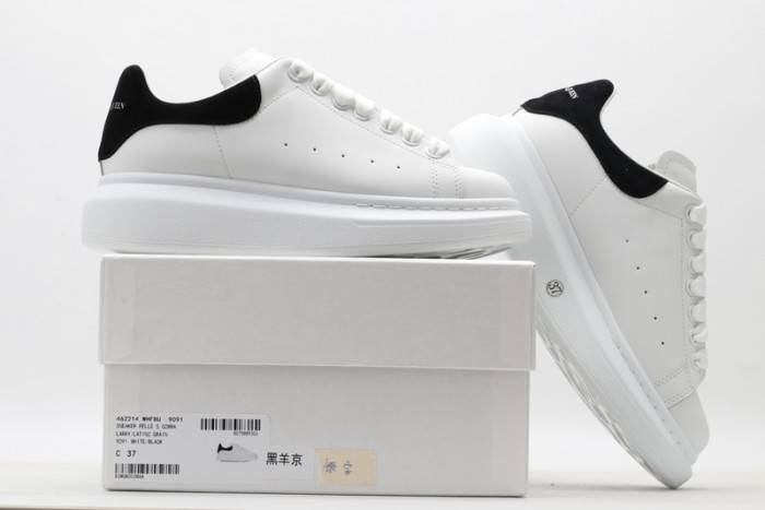 MQ Sneakers
