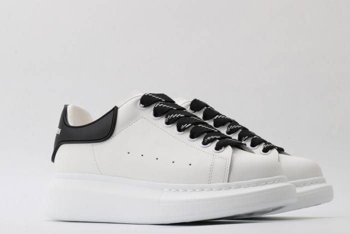 MQ Sneakers