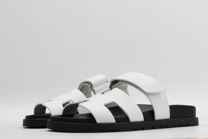 HERM*S SLIPPERS