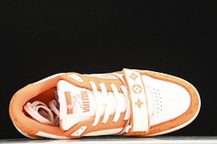 LOUI VUITTO SNEAKER