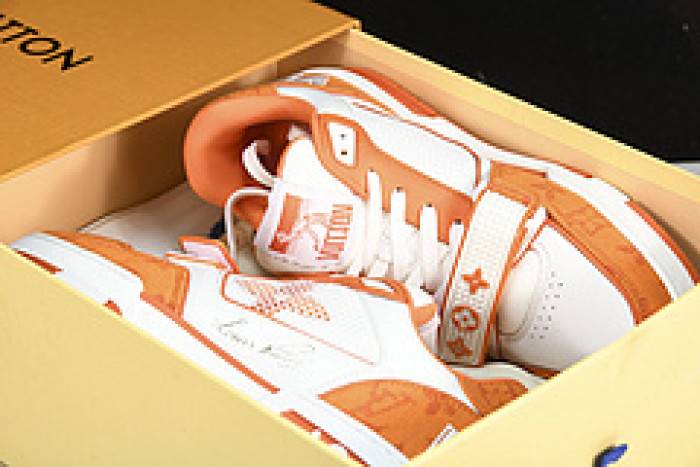 LOUI VUITTO SNEAKER