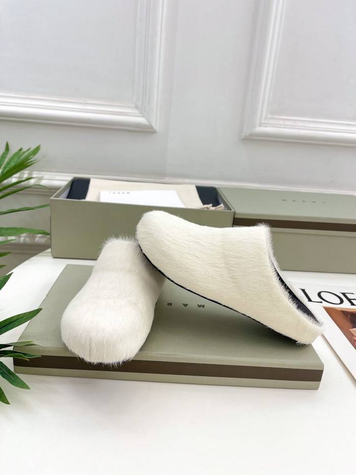 Ma*n1 textured calf hair clog slippers-white mr1