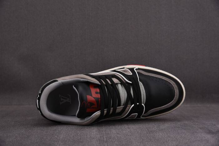 LOUI VUITTO SNEAKER