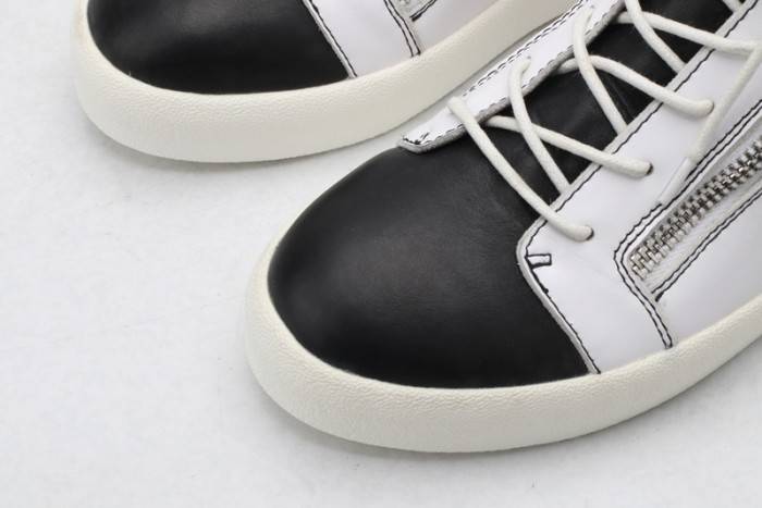 GZ SNEAKER