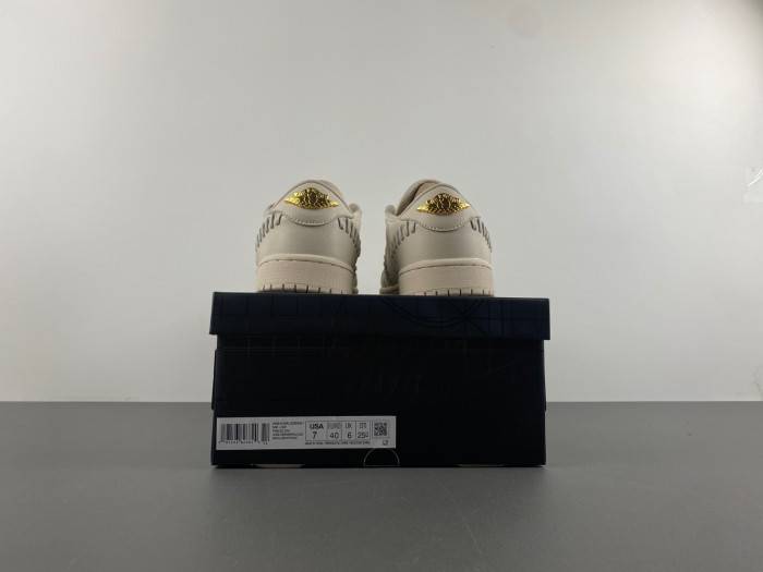Air Jordan 1 Low WMNS “Method of Make” FN5032-200