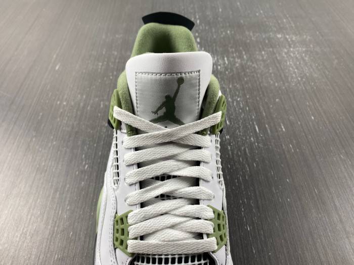 Air Jordan 4 WMNS “Oil Green” AQ9129-103