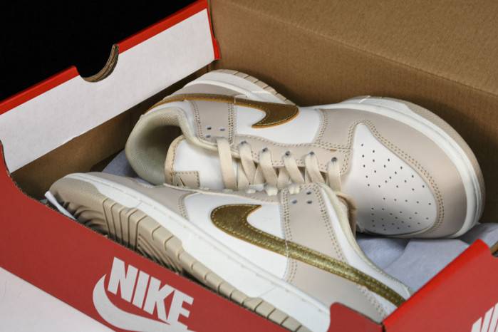nike dunk low phanT0m metallic gold (women’s) dx5930-001
