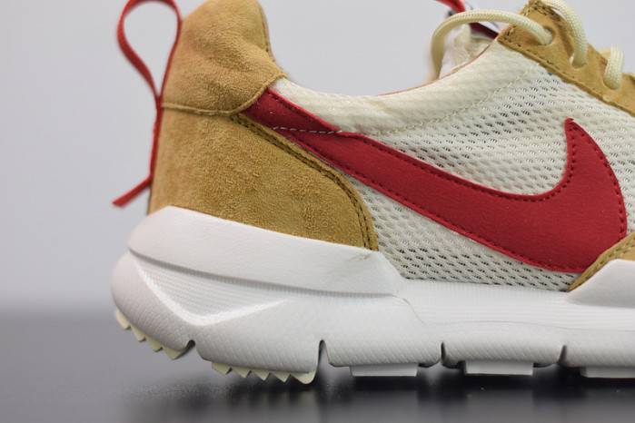 nikecraft mars yard shoe 2.0 T0m sachs space camp aa2261-100